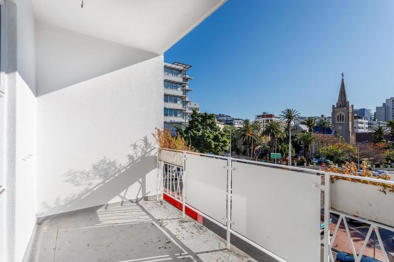1 Bedroom Property for Sale in Gardens Western Cape